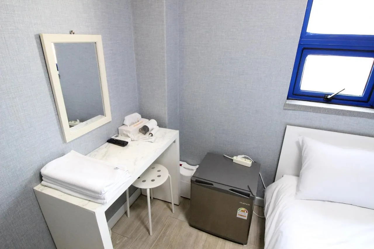 Stay In Blue Seul Corea del Sud
